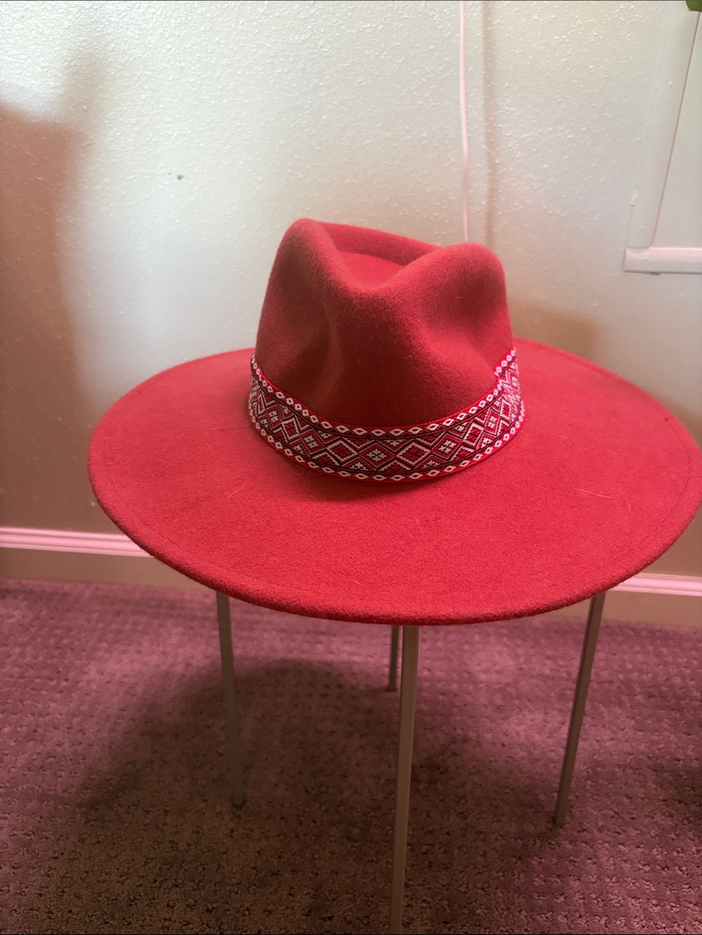 Universal Threads Red Wide Brim Hat with Patterned Band